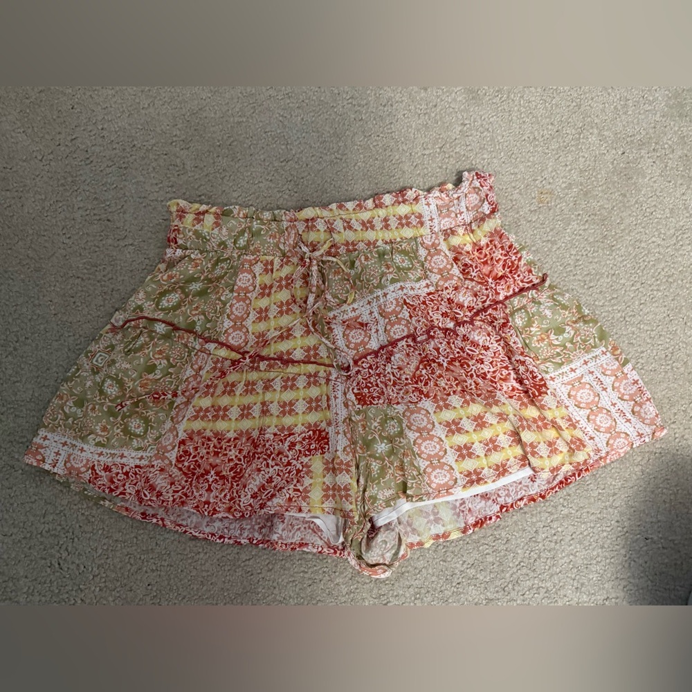Altar’d State Women’s Floral Patchwork Shorts Size Large